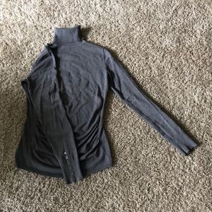Gray The Limited Turtleneck Sweater!